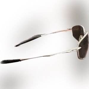 Oakley unisex sunglasses